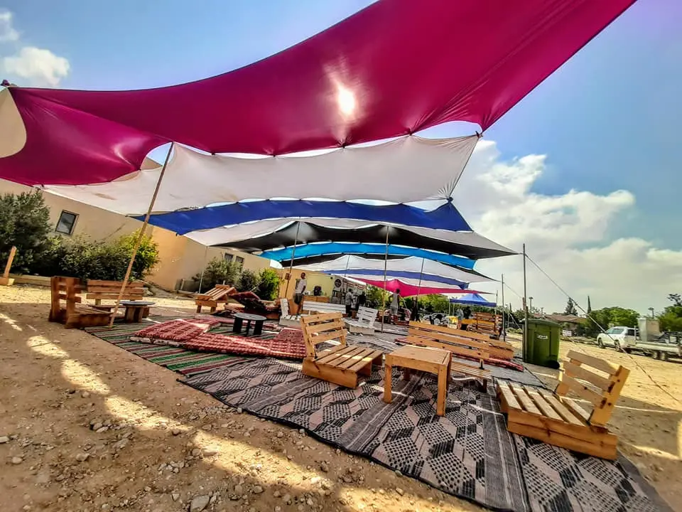 פינות זולה עם תאורה - סאן תבל